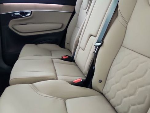Used 2026 Volvo XC90 B6 Plus w/ Protection Package AWD/4WD image 27