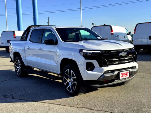 Used 2024 Chevrolet Colorado Z71 w/ Z71 Convenience Package 2 image 4