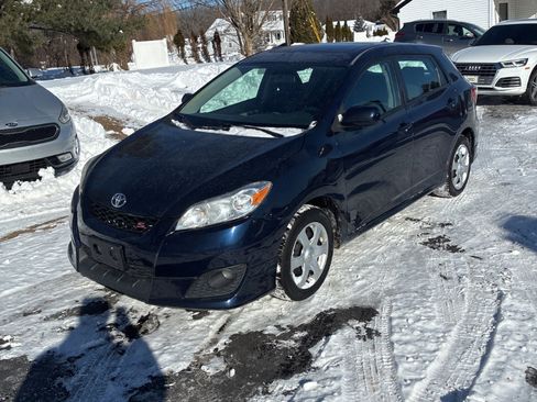 Used 2010 Toyota Matrix S image 3