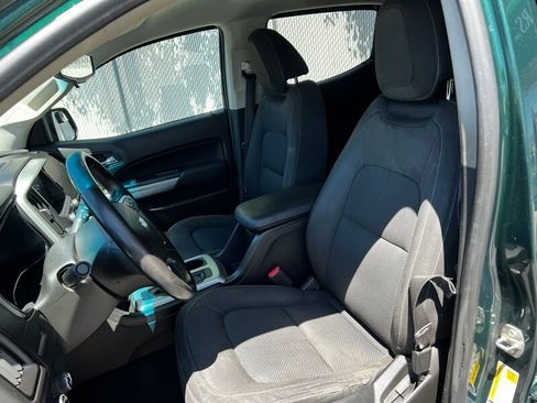 Used 2015 Chevrolet Colorado LT AWD/4WD image 16