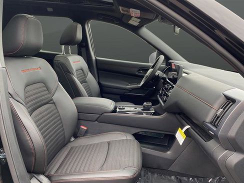 New 2026 Nissan Pathfinder Rock Creek image 31