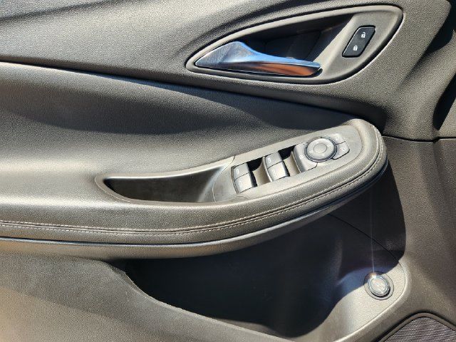 Used 2024 Buick Encore GX Sport Touring w/ Advanced Technology Package FWD image 23
