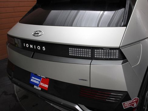 Used 2023 Hyundai Ioniq 5 SEL image 15