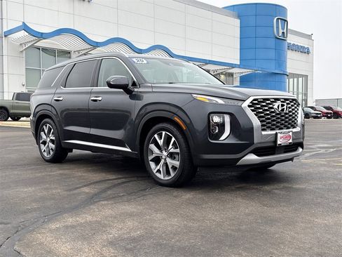 Used 2020 Hyundai Palisade SEL w/ Premium Package image 2