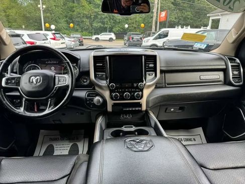 Used 2020 RAM 1500 Laramie image 9