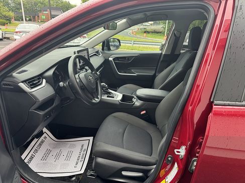 Certified 2023 Toyota RAV4 LE FWD image 8