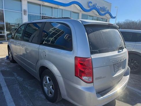 Used 2012 Dodge Grand Caravan SXT image 4