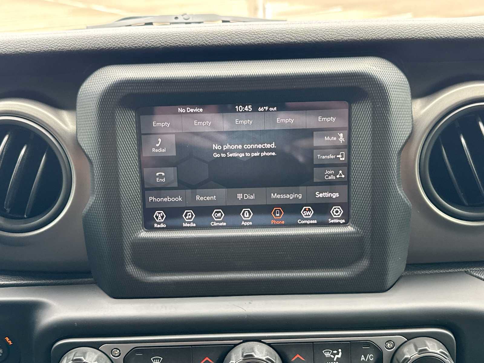 Used 2018 Jeep Wrangler Unlimited Sport S AWD/4WD image 19