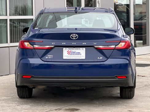 Used 2025 Toyota Camry LE w/ Convenience Package image 5