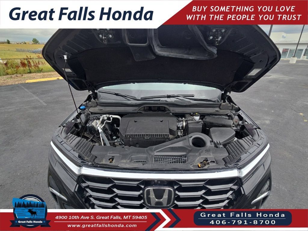 Certified 2025 Honda Pilot Elite image 9