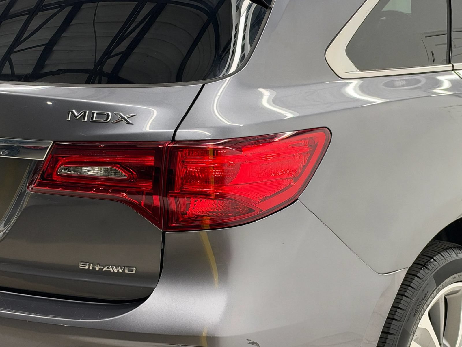 Used 2017 Acura MDX w/ Tech & Entertainment Pkg AWD/4WD image 10