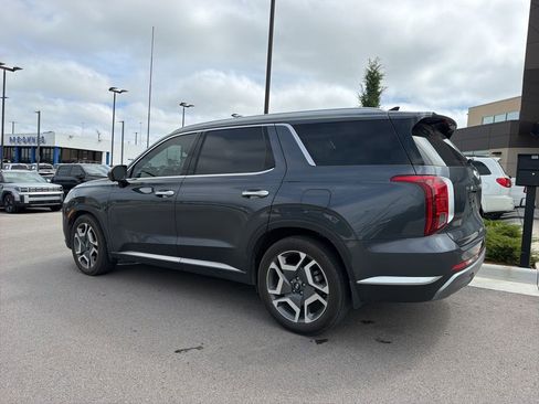 Used 2025 Hyundai Palisade Limited FWD image 5