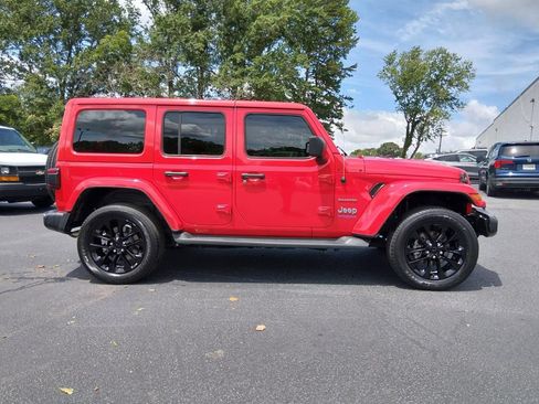 Used 2021 Jeep Wrangler Unlimited Sahara w/ Cold Weather Group AWD/4WD image 3
