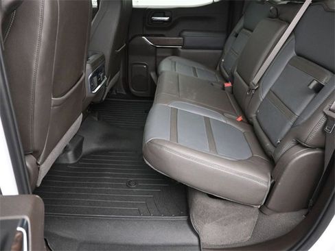 Used 2022 GMC Sierra 1500 Denali w/ Denali Premium Package image 18