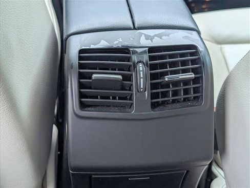 Used 2016 Mercedes-Benz E 350 Sedan image 16