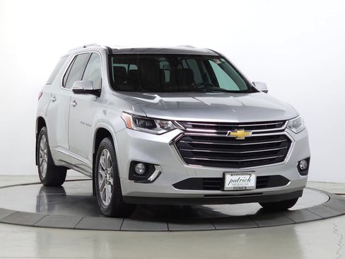 Used 2019 Chevrolet Traverse Premier w/ LPO, Floor Liner Package AWD/4WD image 1