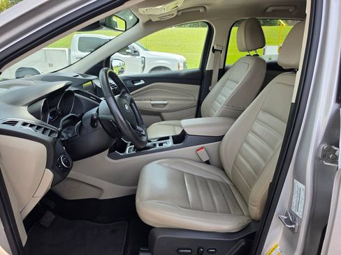 Used 2017 Ford Escape Titanium w/ Equipment Group 301A FWD image 8
