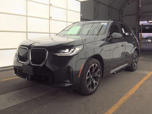 Used 2025 BMW X3 xDrive30i AWD/4WD image 1