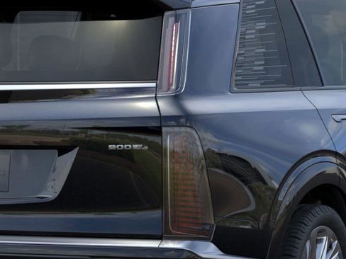 New 2026 Cadillac Vistiq Premium Luxury w/ LPO, Floor Liner Package image 12