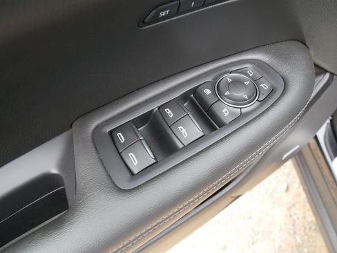 Certified 2022 Cadillac XT6 Premium Luxury image 19