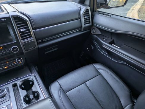 Used 2020 Ford Expedition XLT w/ Equipment Group 202A image 18