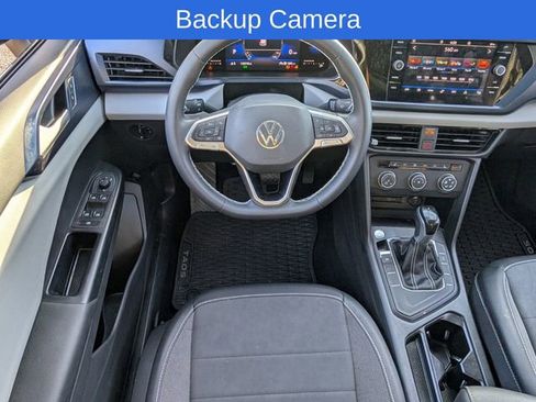 Used 2022 Volkswagen Taos SE image 10