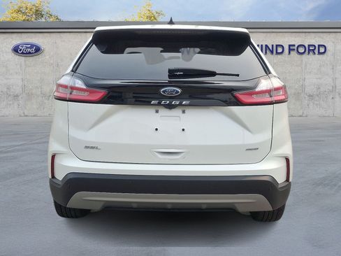 Used 2024 Ford Edge SEL w/ Convenience Package AWD/4WD image 5