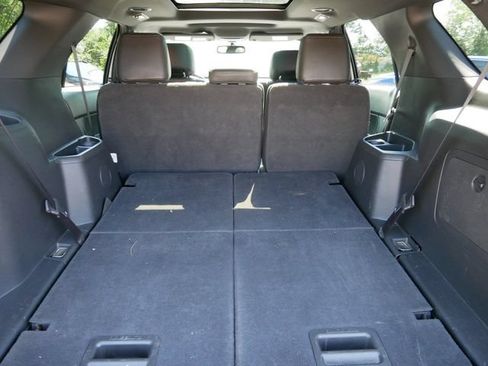 Used 2014 Ford Explorer XLT w/ Equipment Group 202A AWD/4WD image 12