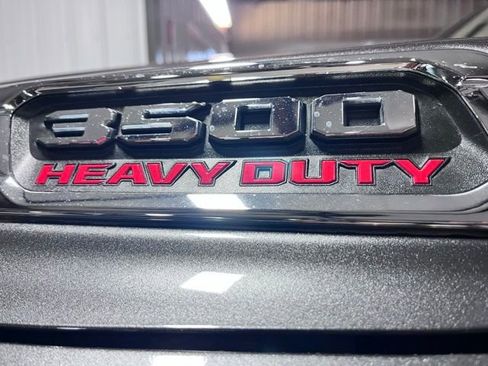 Used 2024 RAM 3500 Limited AWD/4WD image 31