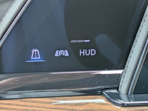Certified 2024 Cadillac Escalade ESV Premium Luxury Platinum AWD/4WD image 24