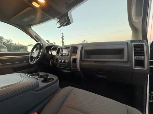 Used 2014 RAM 1500 Express image 19