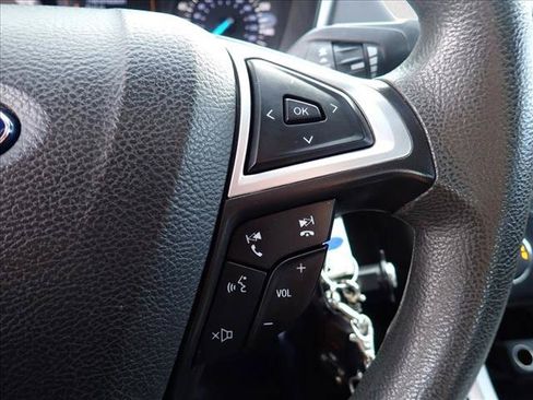 Used 2014 Ford Fusion SE FWD image 18