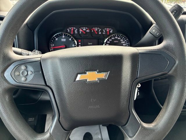 Used 2018 Chevrolet Silverado 1500 Custom w/ Custom Value Package AWD/4WD image 27