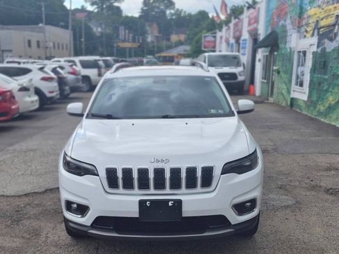 Used 2019 Jeep Cherokee Limited AWD/4WD image 3