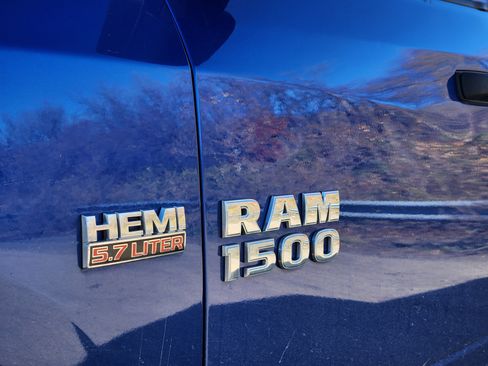 Used 2018 RAM 1500 Express w/ Express Value Package image 19