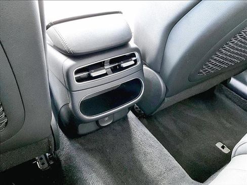 Used 2025 Genesis GV70 2.5T w/ Select Package image 22