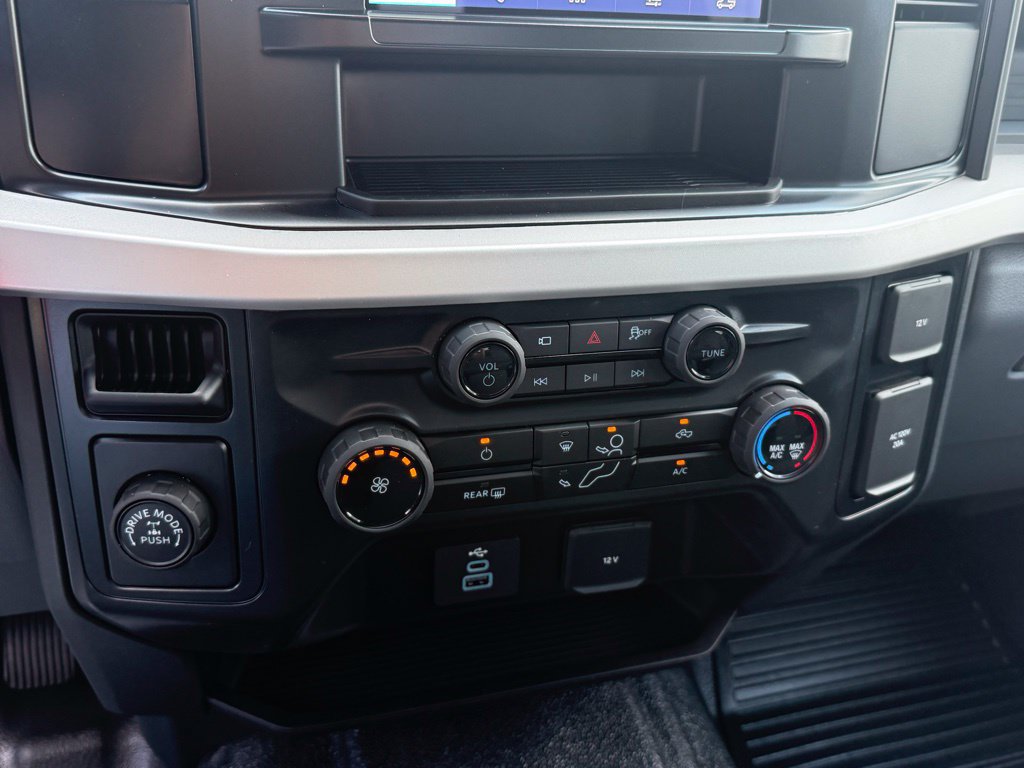 New 2025 Ford F350 XL w/ 360-Degree Camera Package RWD image 26