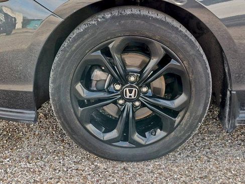Used 2025 Honda Accord SE image 32
