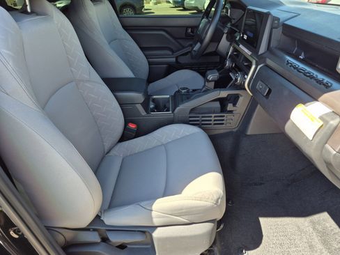 Certified 2025 Toyota Tacoma SR5 image 22