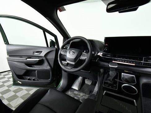 New 2026 Toyota Sienna XLE Woodland Edition image 19