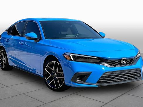 Used 2024 Honda Civic Sport Touring image 3