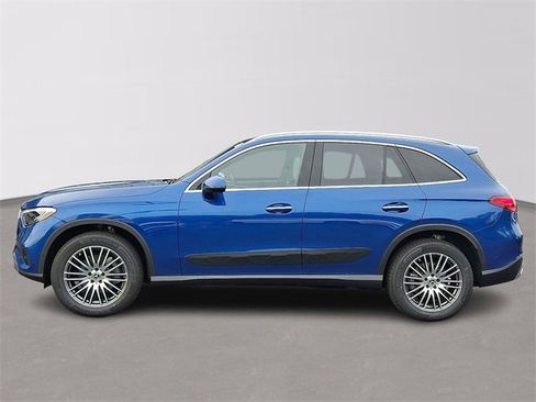 Certified 2025 Mercedes-Benz GLC 300 4MATIC image 7