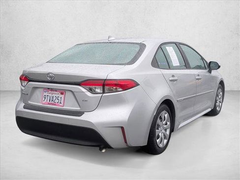 Certified 2025 Toyota Corolla LE image 6