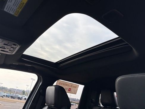 Certified 2025 Toyota Tacoma TRD Sport w/ TRD Sport Premium Package image 19