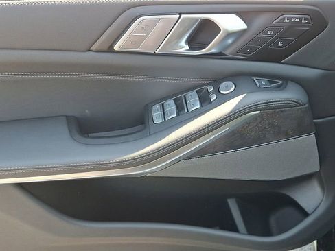 New 2026 BMW X7 xDrive40i AWD/4WD image 11