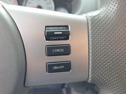 Used 2015 Nissan Frontier Desert Runner RWD image 23