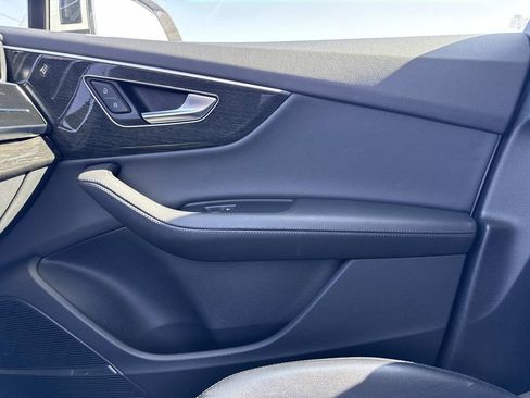 Used 2023 Audi Q7 3.0T Premium Plus image 24