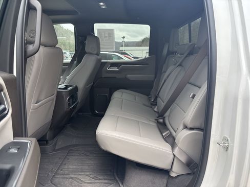 Used 2024 GMC Sierra 1500 SLT w/ SLT Premium Plus Package image 25