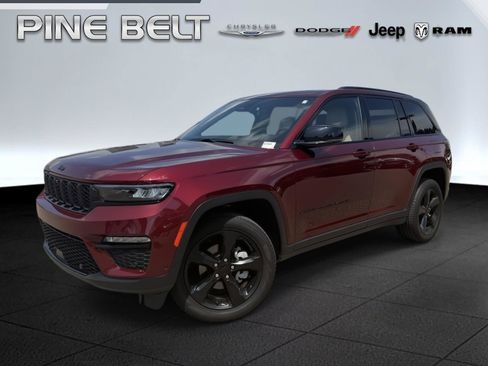 Certified 2025 Jeep Grand Cherokee Limited w/ Luxury Tech Group II AWD/4WD image 1