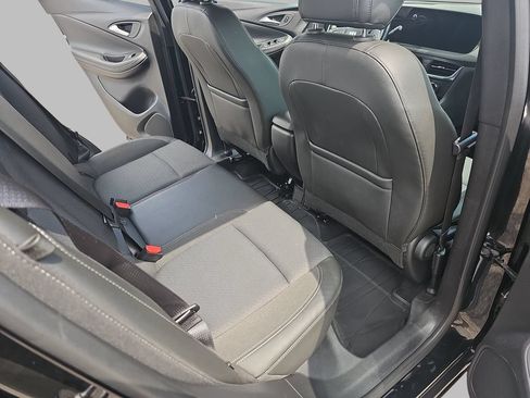 Certified 2025 Buick Encore GX Preferred AWD/4WD image 14